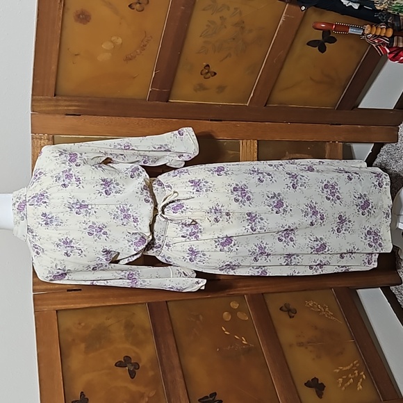 Vintage 70s Buttery Yellow Floral Dress - Picture 9 of 16